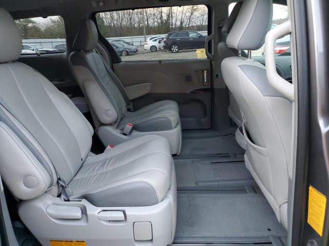 2013 TOYOTA SIENNA XLE #3292379273