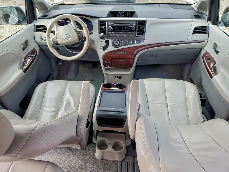 2011 TOYOTA SIENNA XLE #3308473281