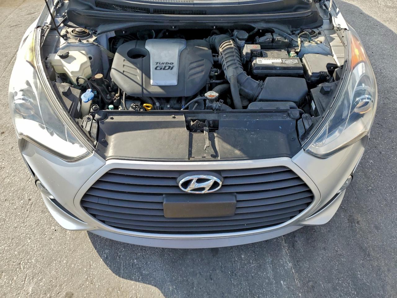 HYUNDAI VELOSTER TURBO