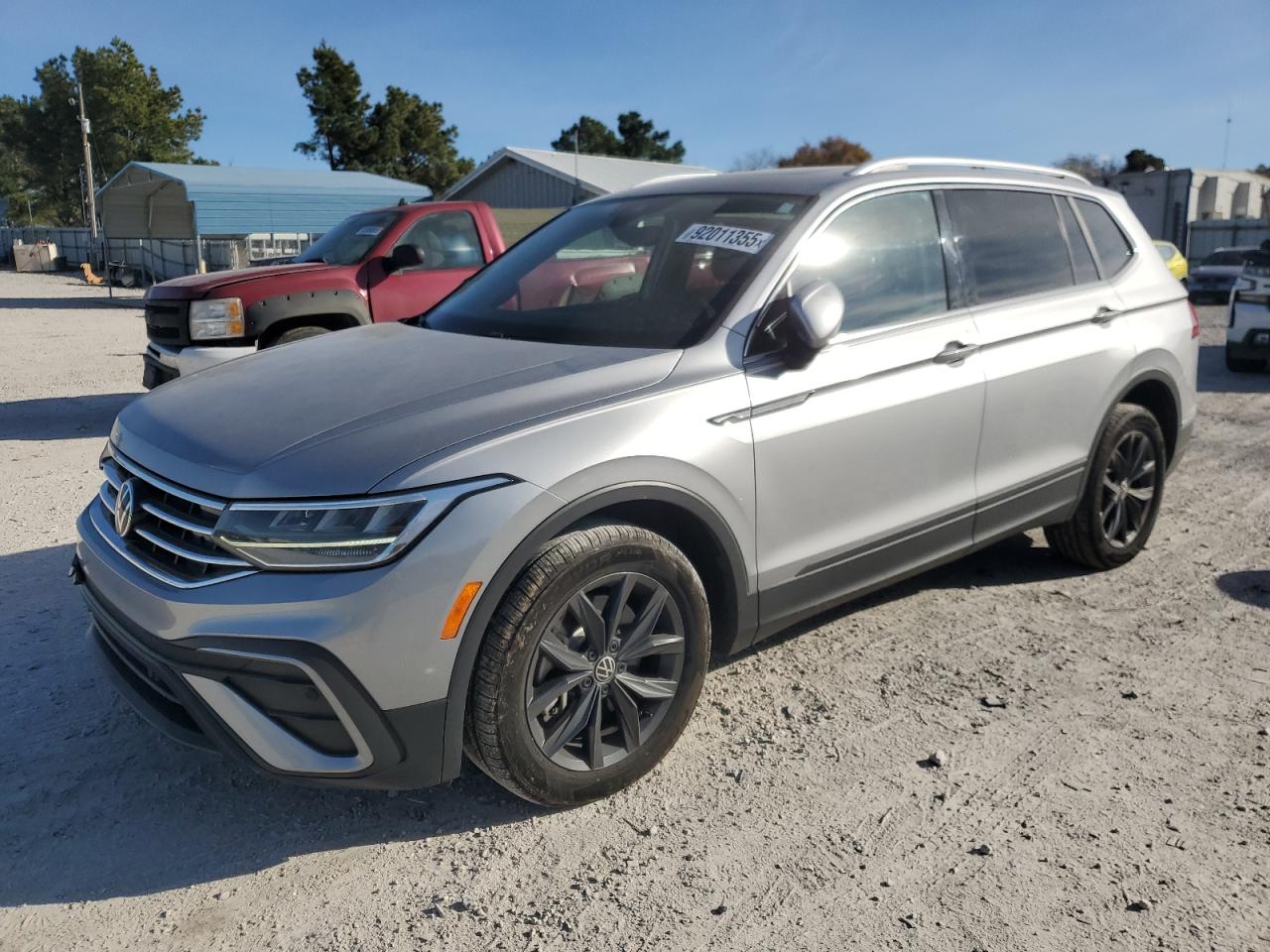 VOLKSWAGEN TIGUAN SE