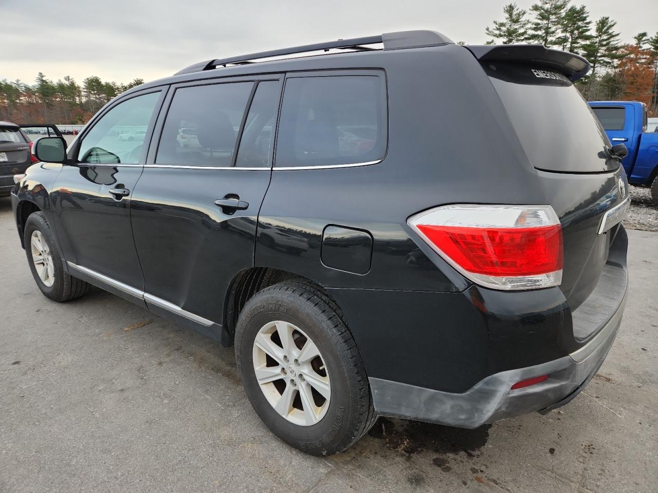 TOYOTA HIGHLANDER BASE