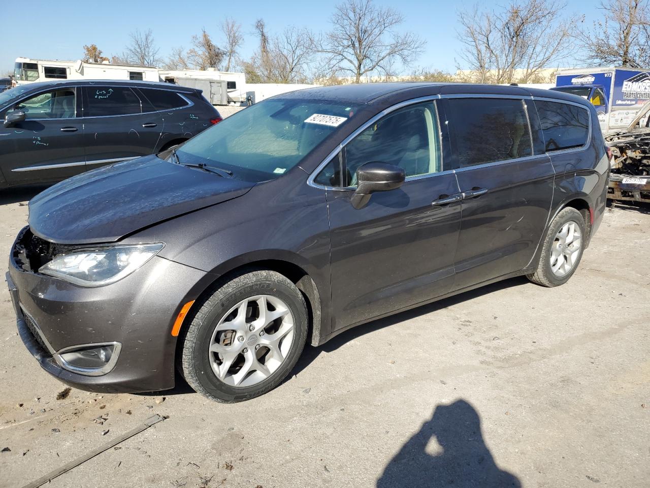CHRYSLER PACIFICA TOURING PLUS