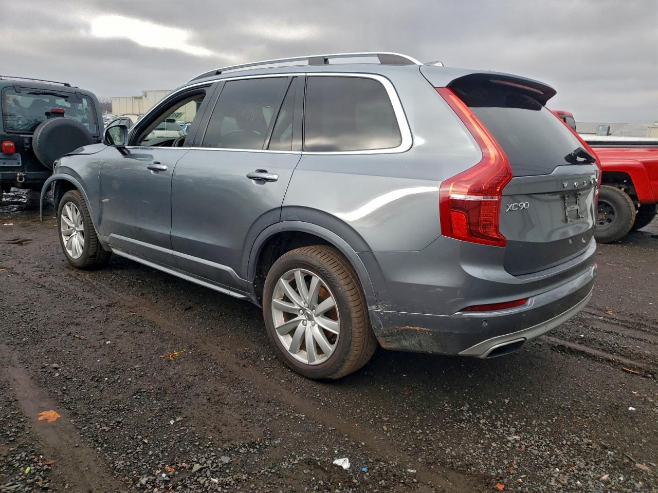 VOLVO XC90 T6