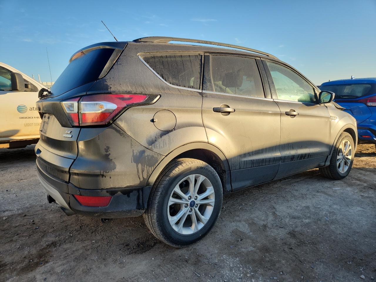 FORD ESCAPE SE