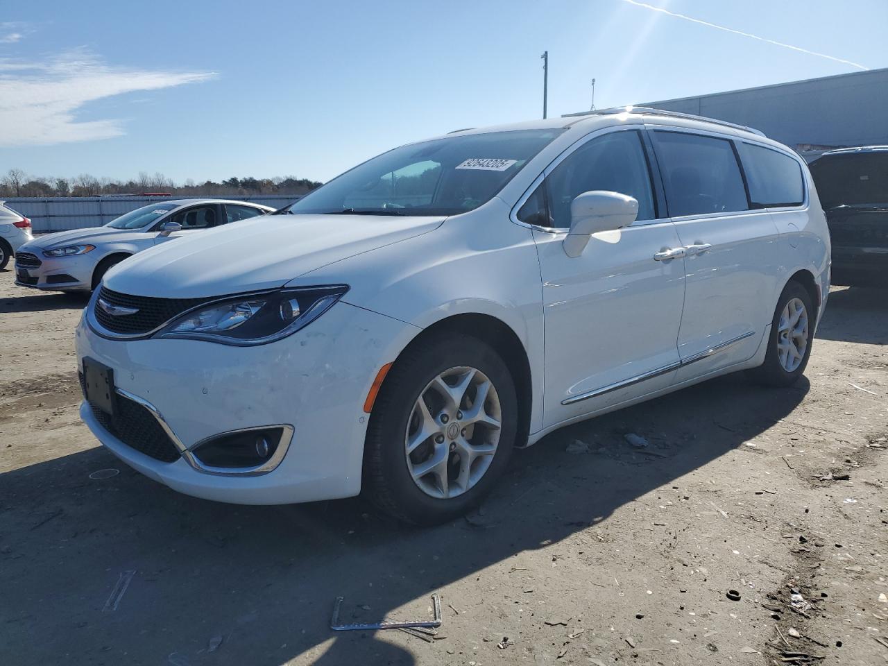 CHRYSLER PACIFICA TOURING L