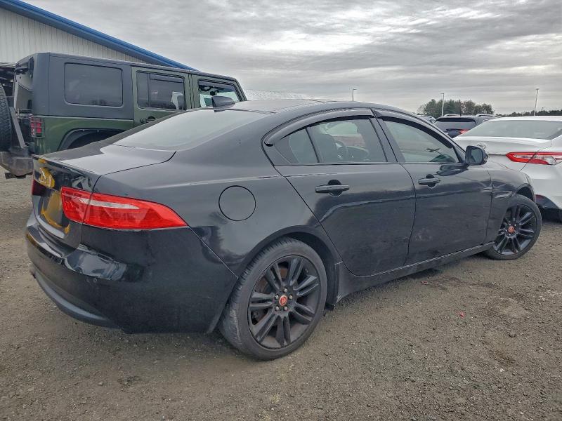 2018 JAGUAR XE PRESTIG #3297013371