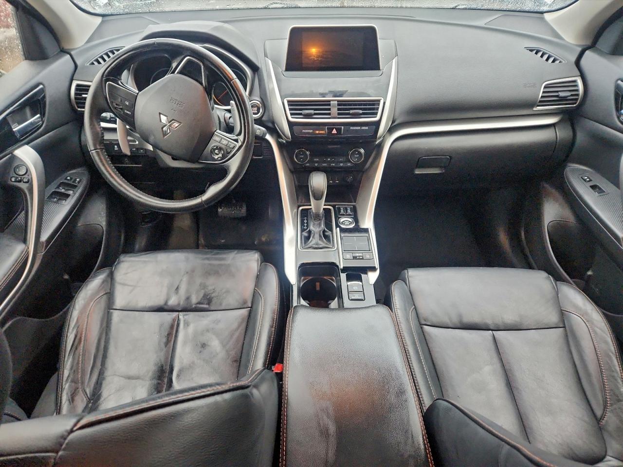 MITSUBISHI ECLIPSE SE