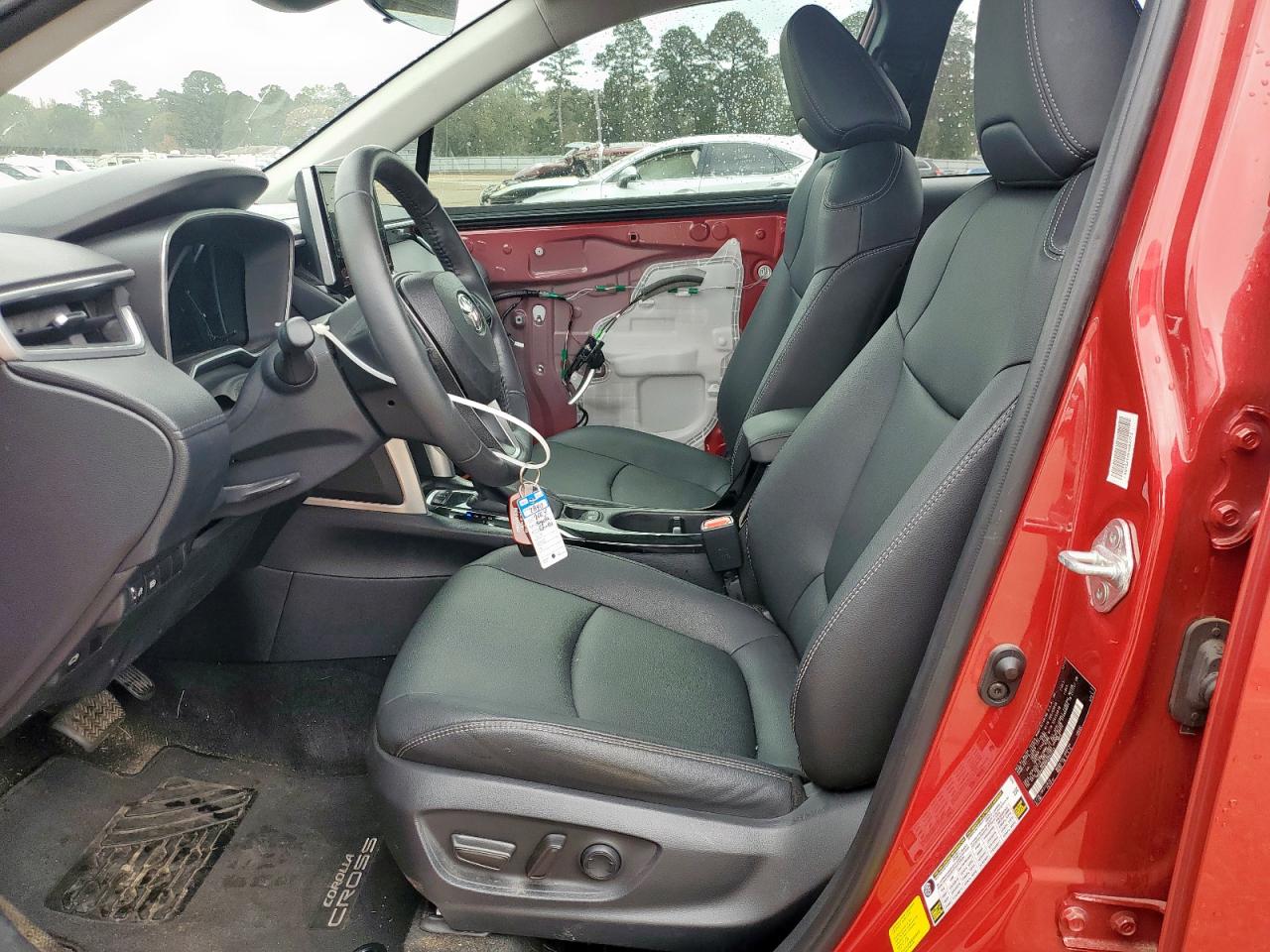 TOYOTA COROLLA CROSS XLE