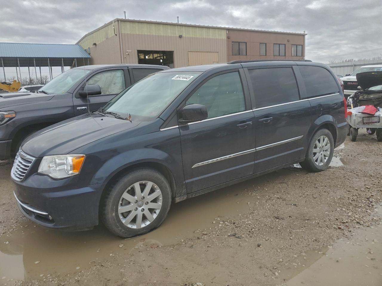 CHRYSLER TOWN & COUNTRY TOURING