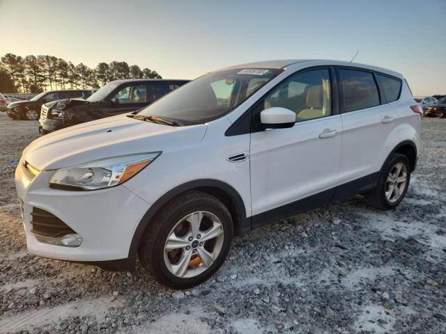 Global Auto Auctions: 2015 FORD ESCAPE SE