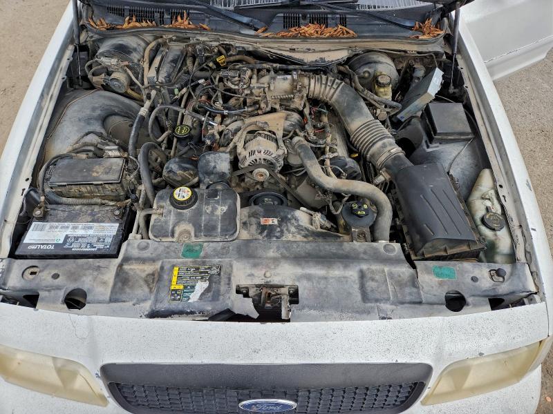 2004 FORD CROWN VICT #3304566471
