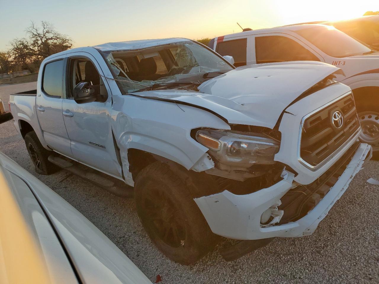 TOYOTA TACOMA DOUBLE CAB