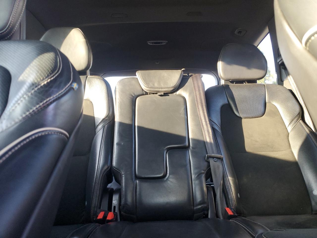 VOLVO XC90 T6 R-DESIGN