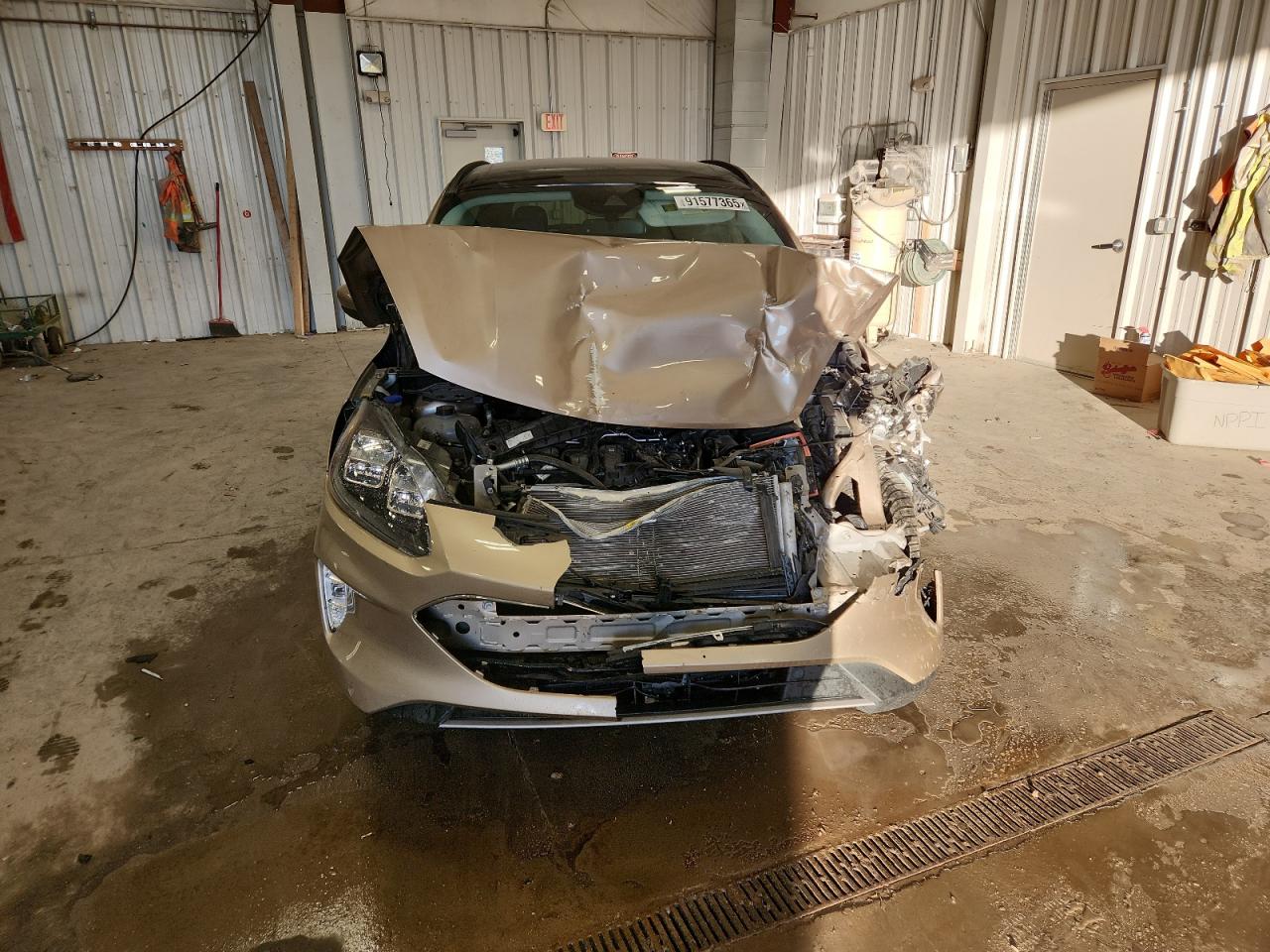 FORD ESCAPE TITANIUM