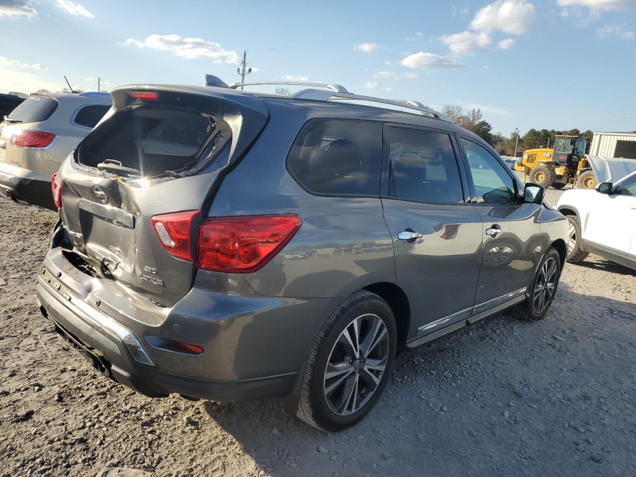 NISSAN PATHFINDER PLATINUM