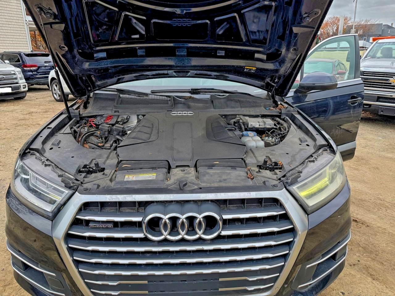 AUDI Q7 PREMIUM PLUS