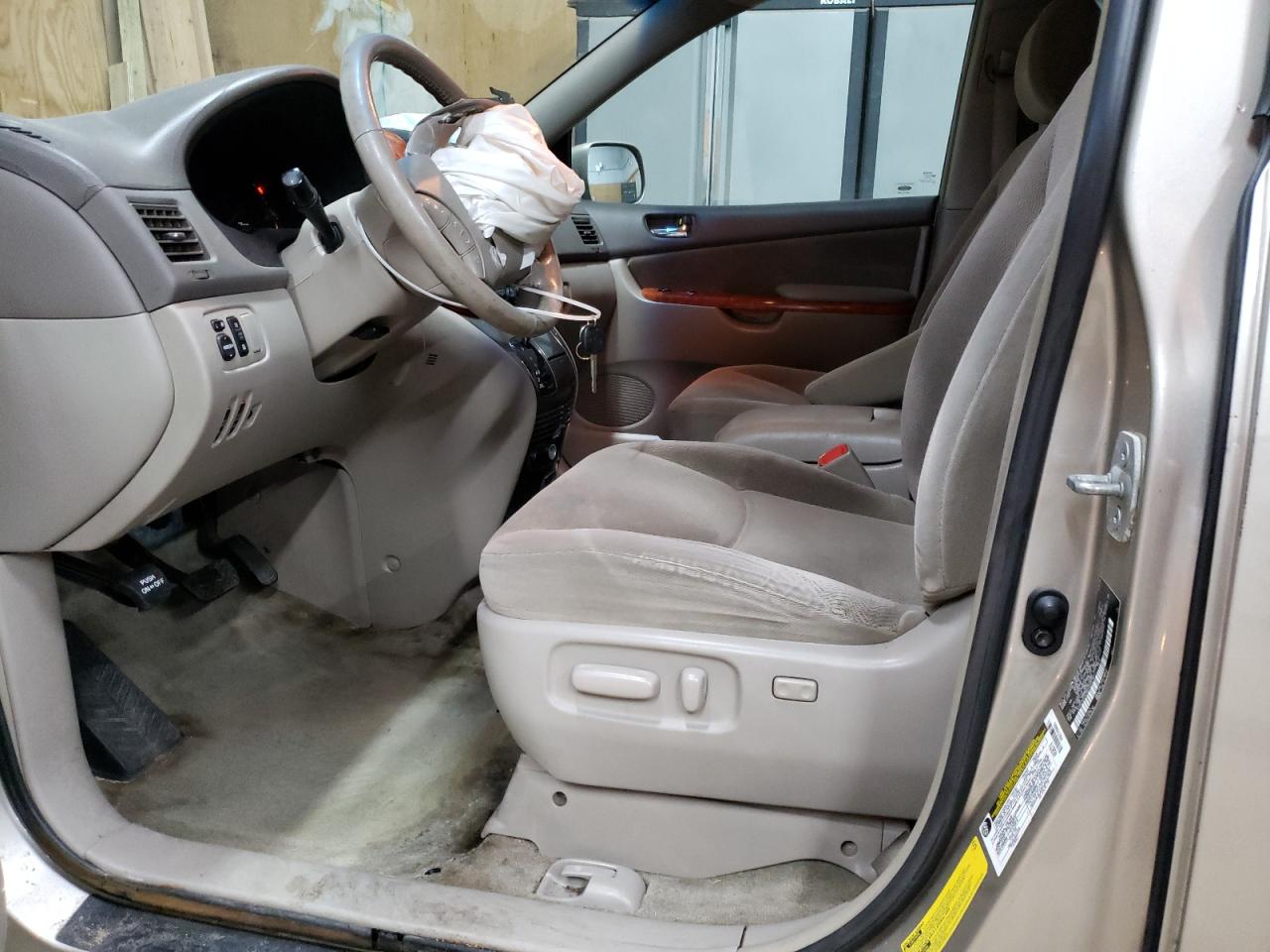 Lot #3287698008 2006 TOYOTA SIENNA XLE