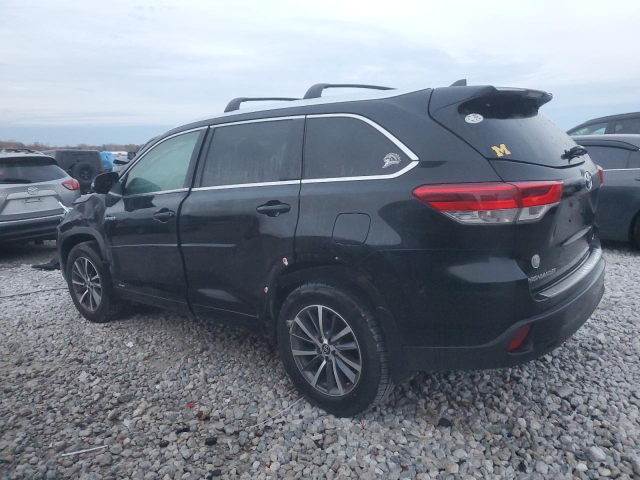 TOYOTA HIGHLANDER HYBRID