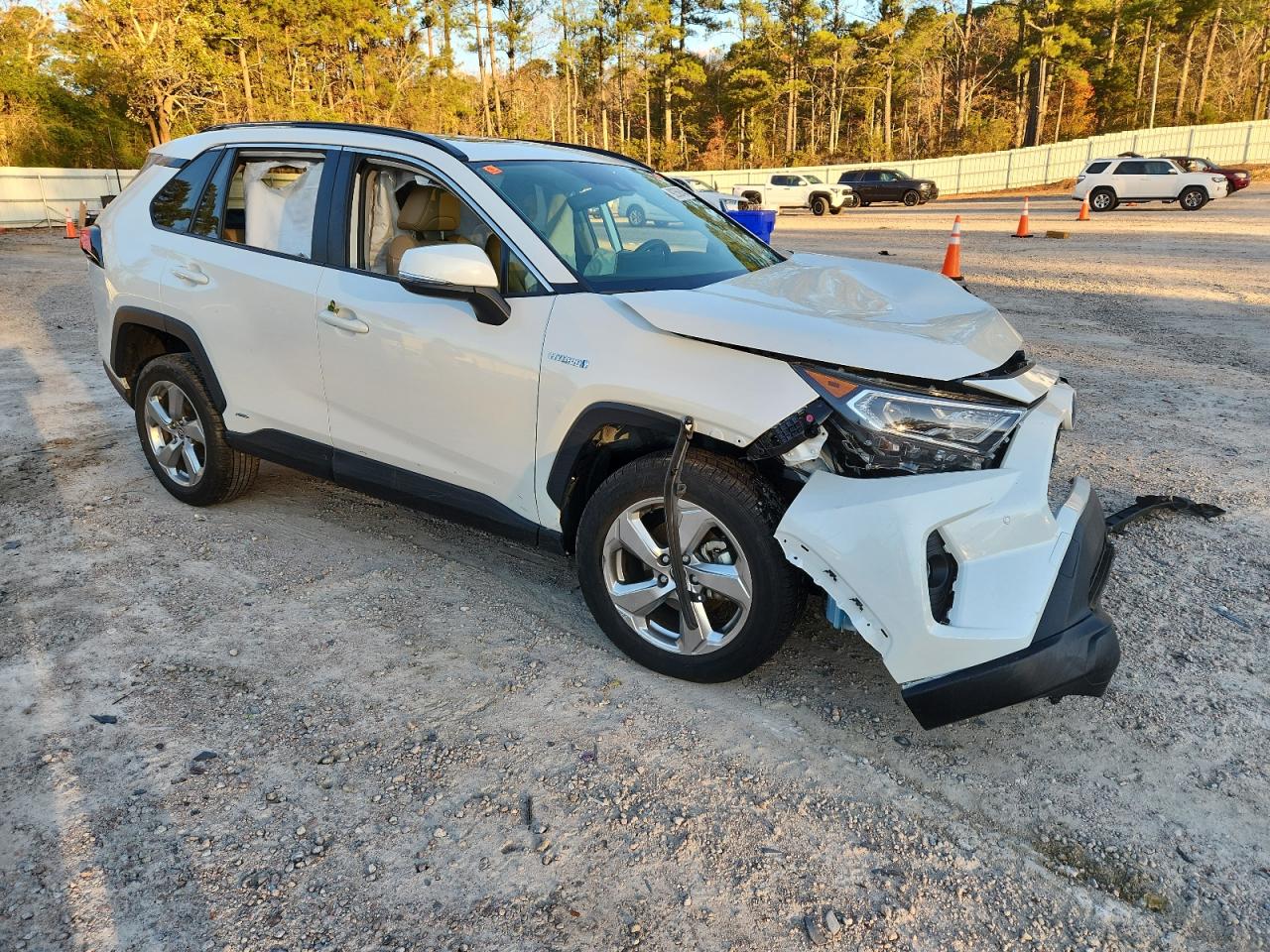 TOYOTA RAV4 XLE PREMIUM