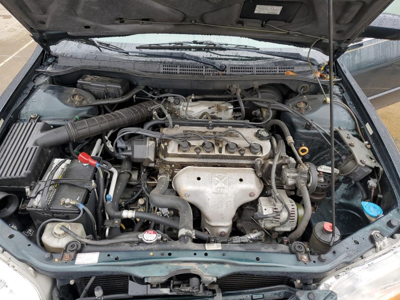 Lot #3301823335 2000 HONDA ACCORD LX