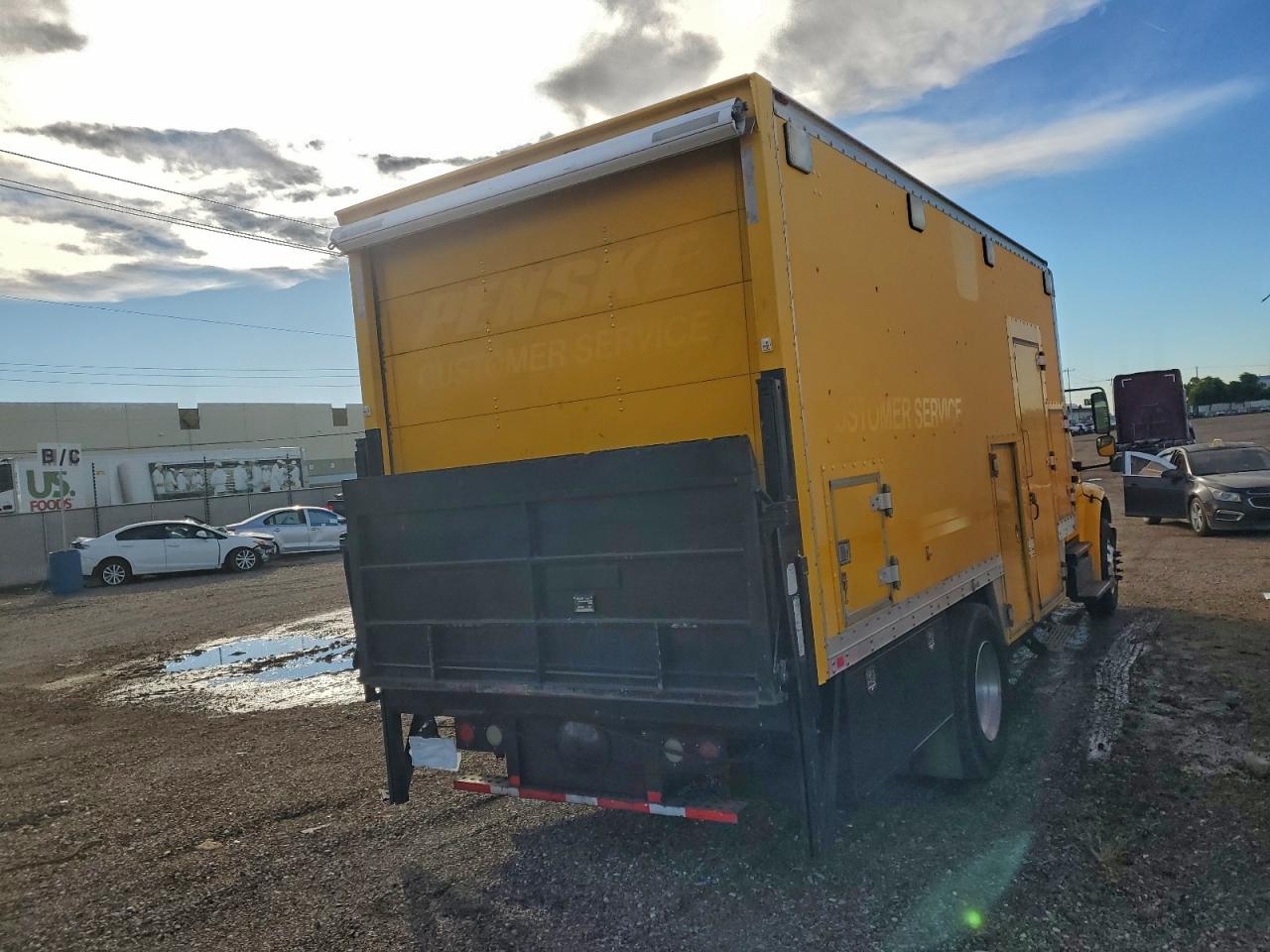 Lot #3302663052 2013 FREIGHTLINER M2 106 MED