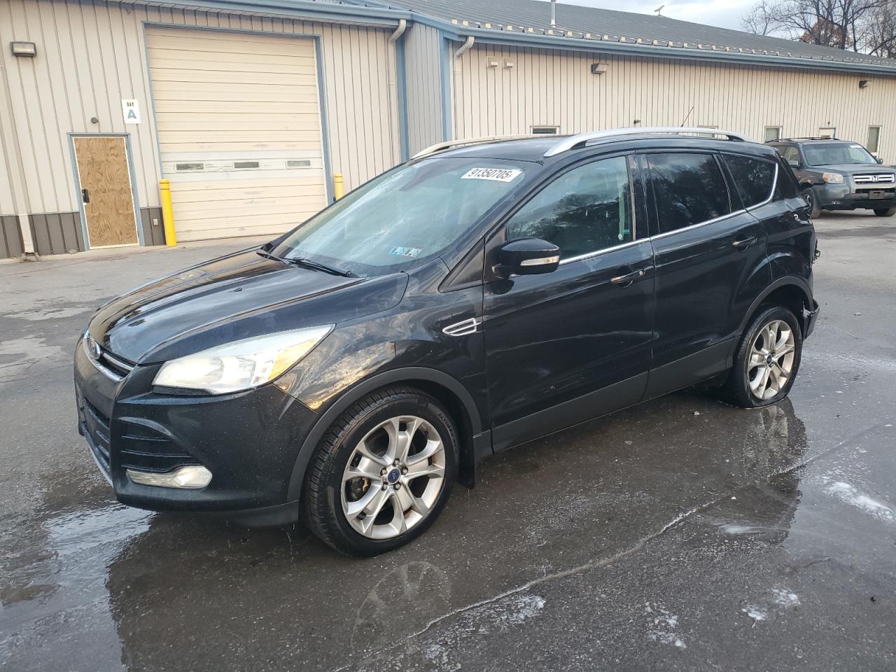 FORD ESCAPE TITANIUM