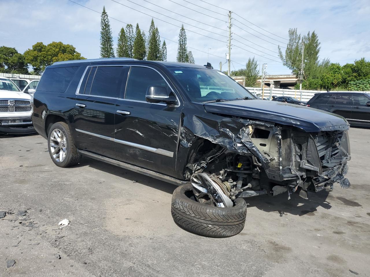 CADILLAC ESCALADE ESV PLATINUM