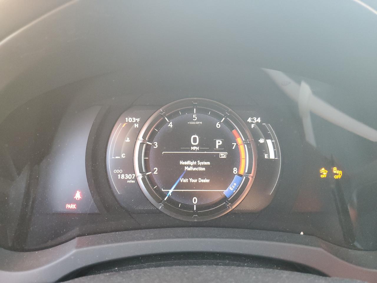 LEXUS IS 350 F SPORT DESIGN