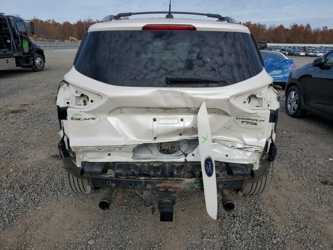 FORD ESCAPE TITANIUM
