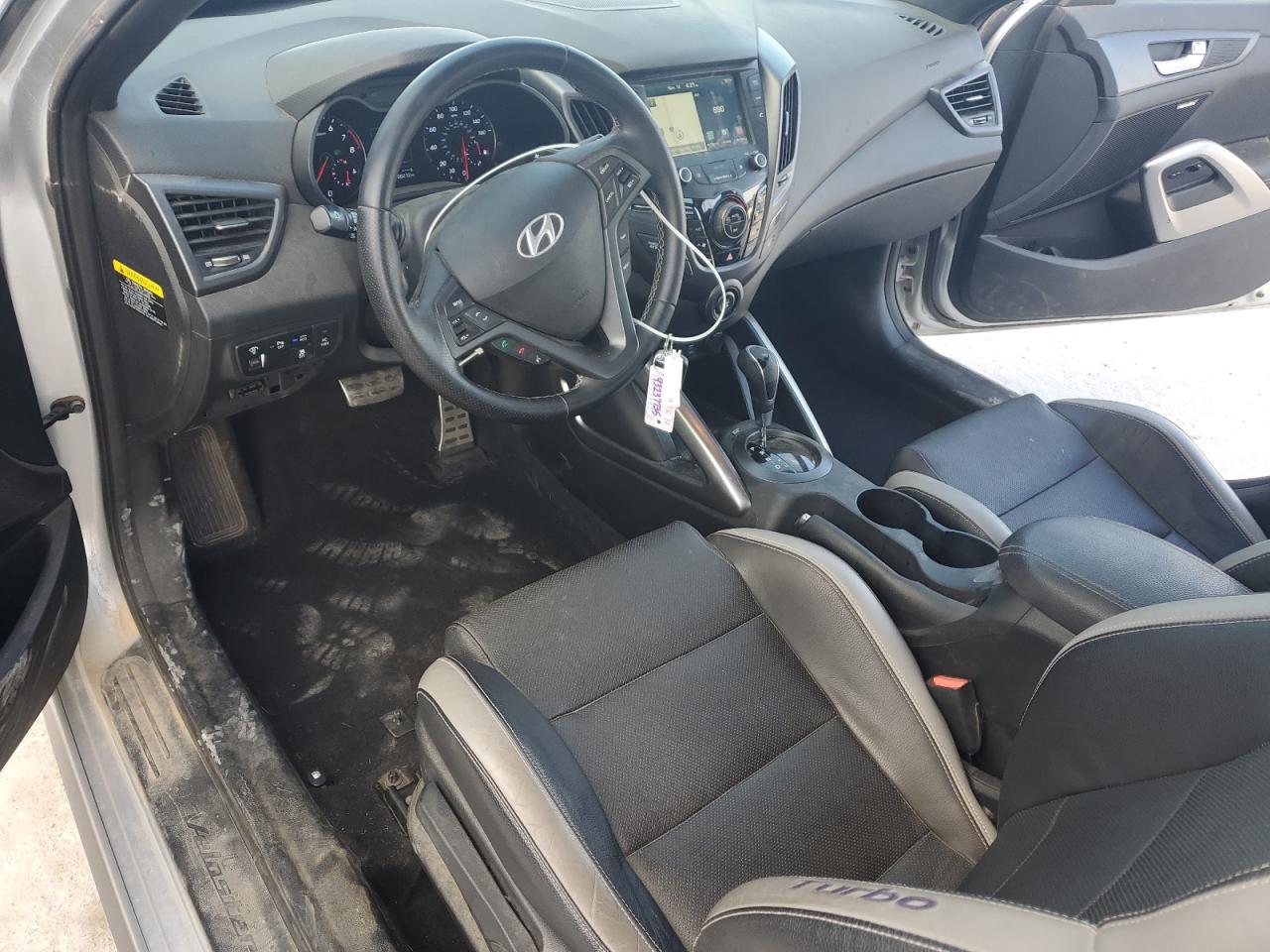 HYUNDAI VELOSTER TURBO