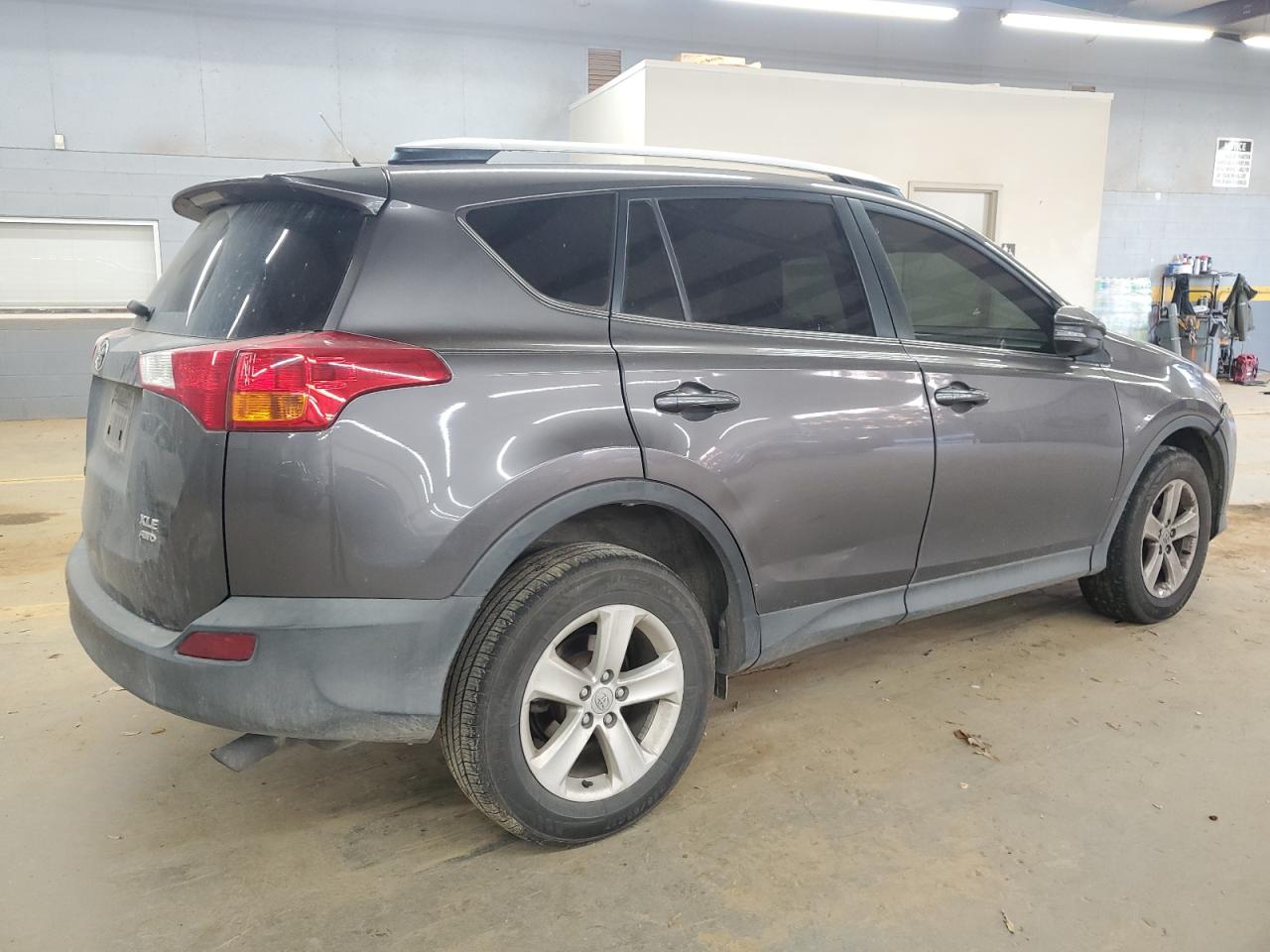 TOYOTA RAV4 XLE