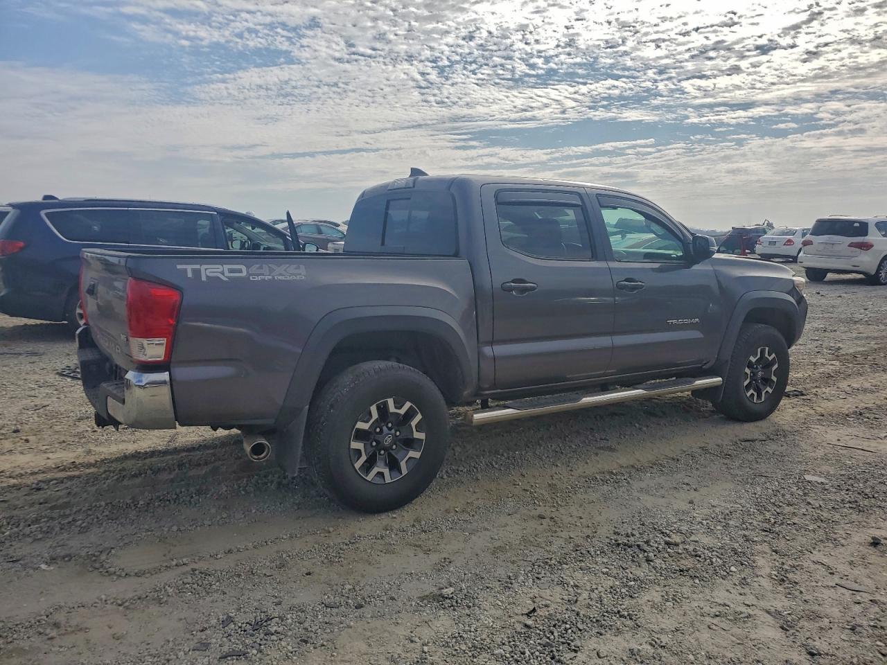 TOYOTA TACOMA DOUBLE CAB
