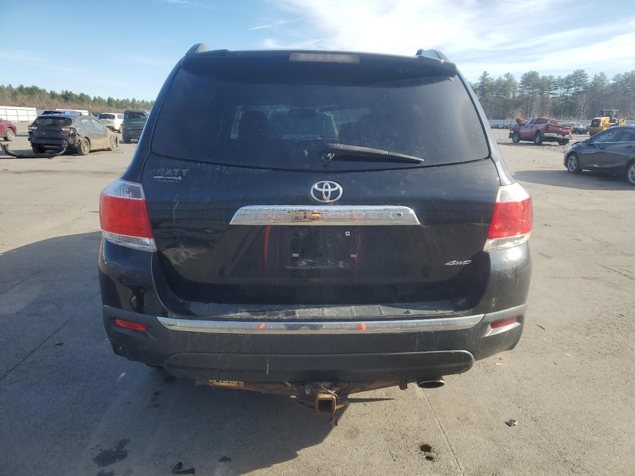 TOYOTA HIGHLANDER BASE