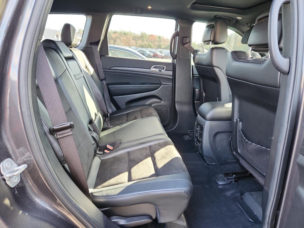 JEEP GRAND CHEROKEE LAREDO