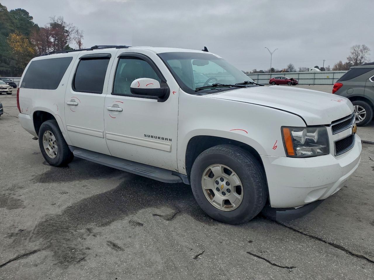 CHEVROLET SUBURBAN C1500 LT