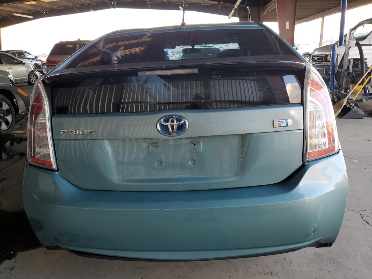 TOYOTA PRIUS