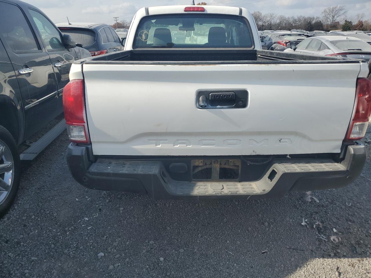 TOYOTA TACOMA ACCESS CAB