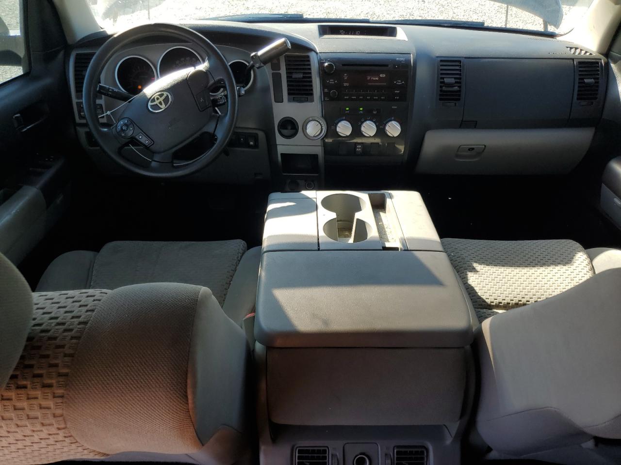 TOYOTA TUNDRA CREWMAX SR5