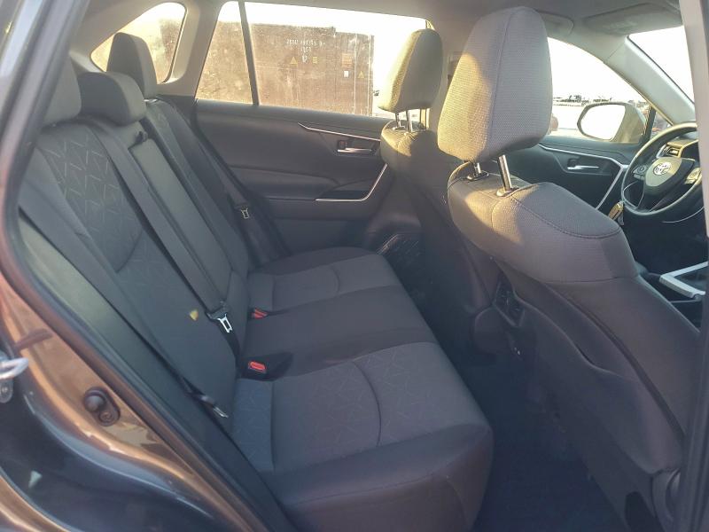 2024 TOYOTA RAV4 XLE #3297017384