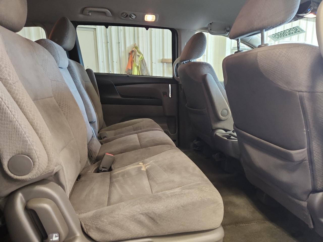 Lot #3302923111 2016 HONDA ODYSSEY EX