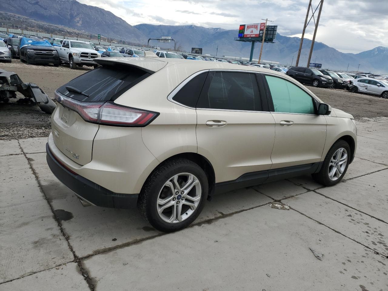 FORD EDGE TITANIUM