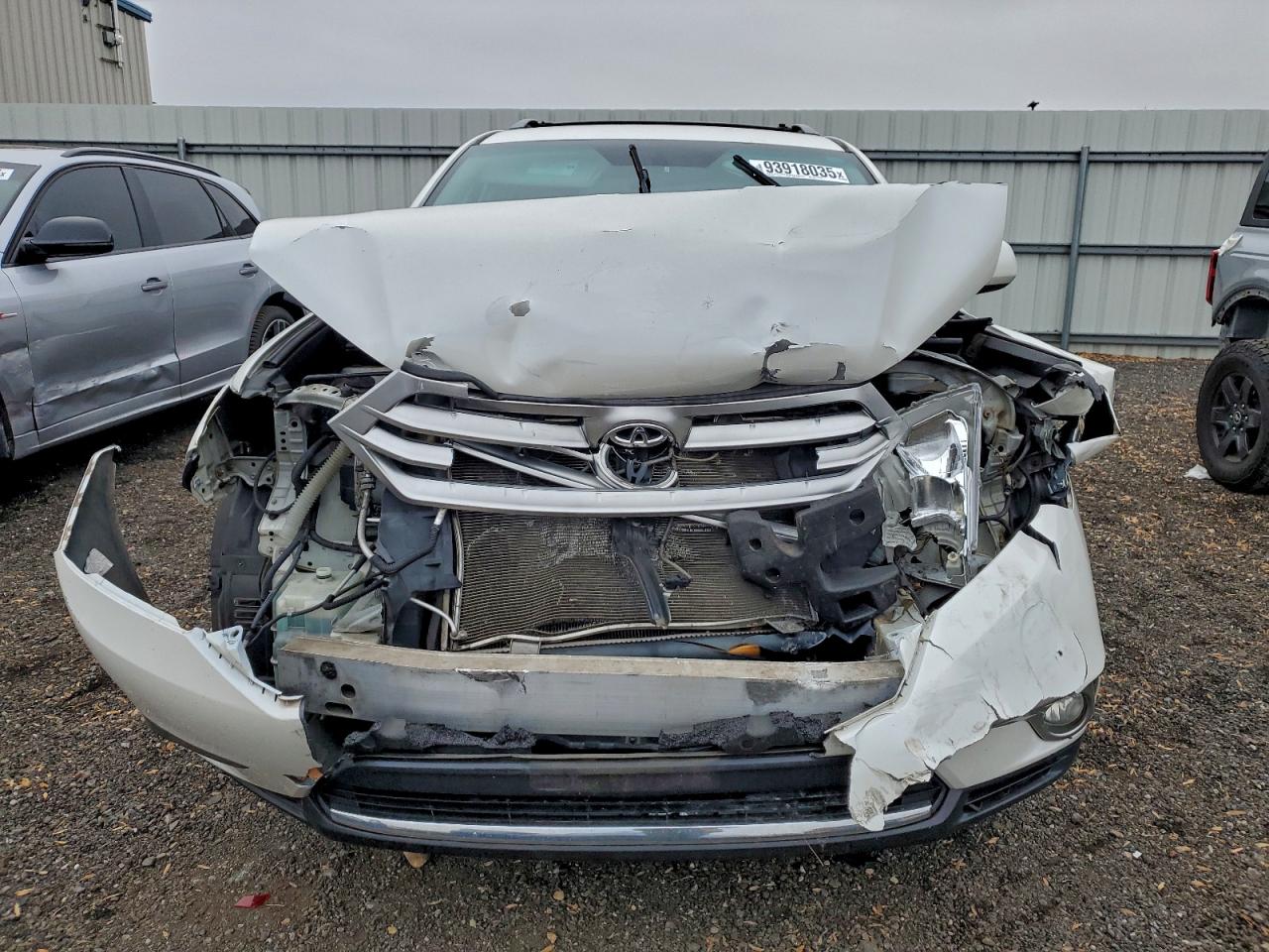 TOYOTA HIGHLANDER BASE