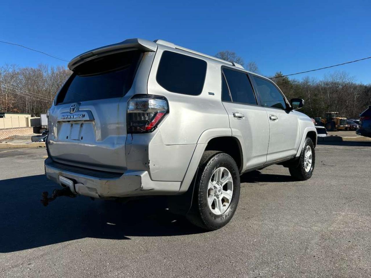 TOYOTA 4RUNNER SR5