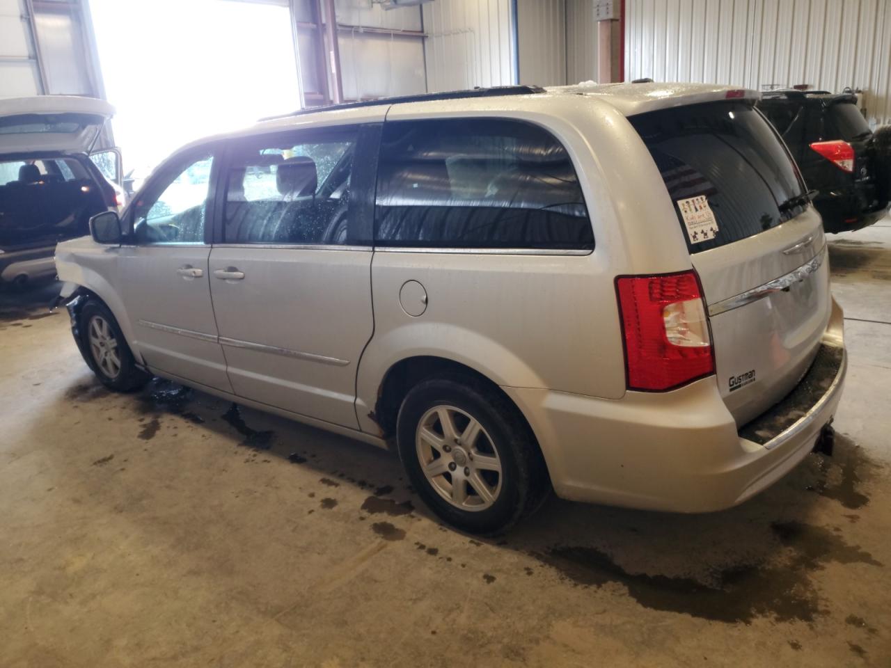 CHRYSLER TOWN & COUNTRY TOURING