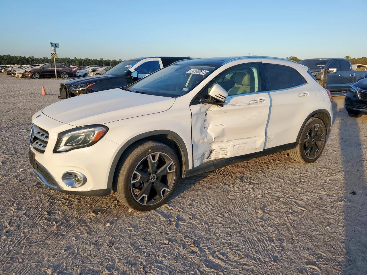 MERCEDES-BENZ GLA-CLASS 250