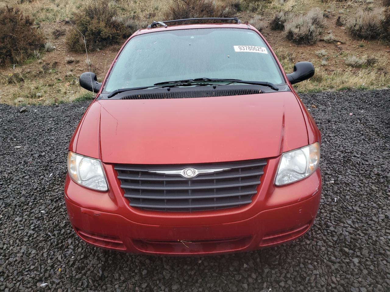 Lot #3293670399 2005 CHRYSLER TOWN & COU