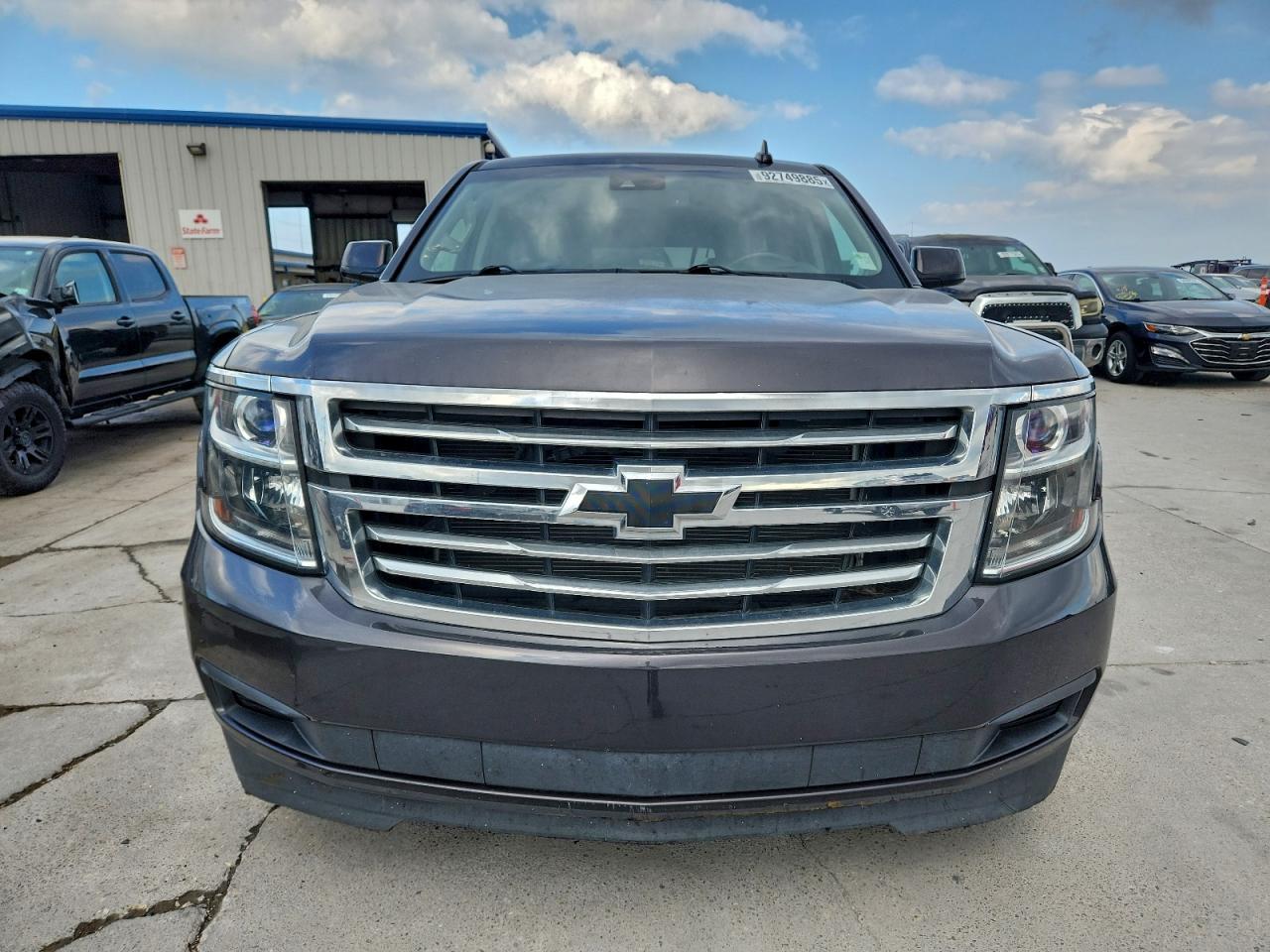 CHEVROLET SUBURBAN C1500 LT