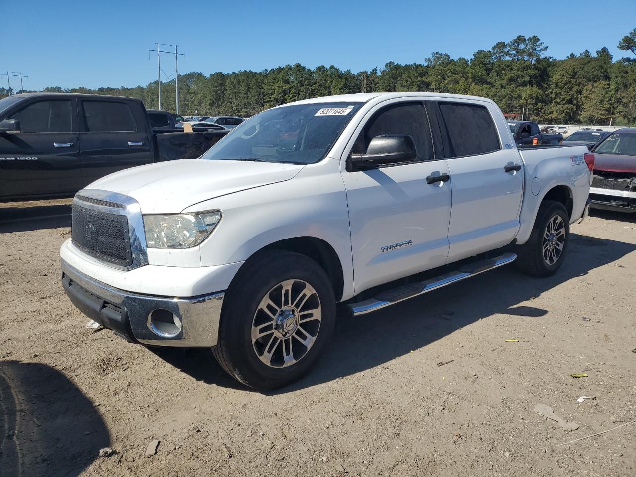 TOYOTA TUNDRA CREWMAX SR5