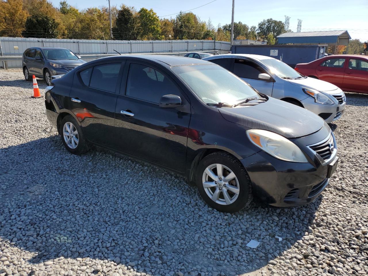 NISSAN VERSA S