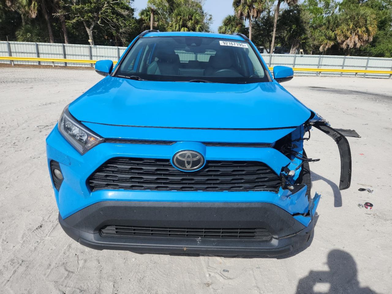 TOYOTA RAV4 XLE PREMIUM